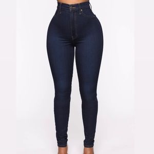 Size 7 - HIGH RISE BLUE JEANS